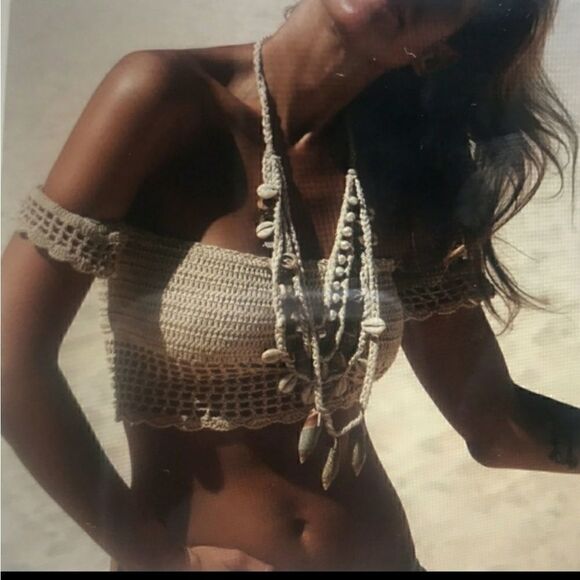 Andi Bangus Crochet top size M - Picture 1 of 3